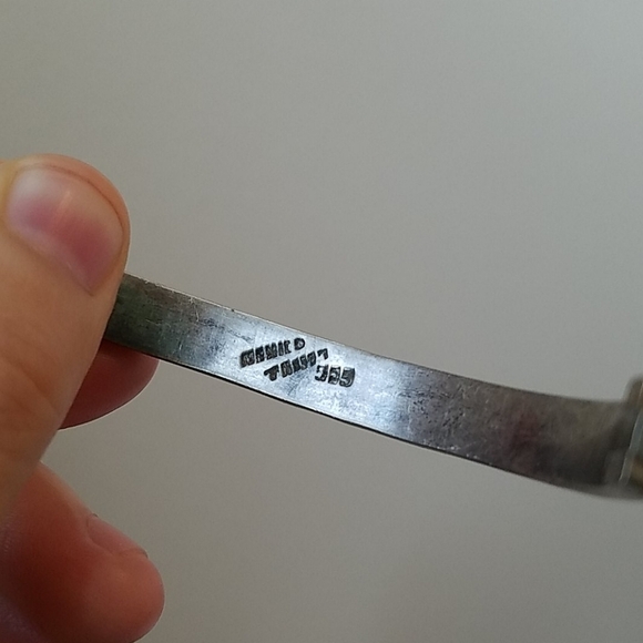 Vintage Sterling Silver and Onyx Bracelet - Picture 6 of 8